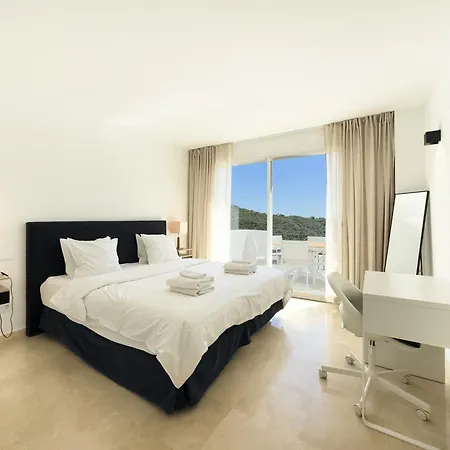 Apartment Rooftop Penthouse La Quinta Outdoor Kitchen Wifi Benahavis